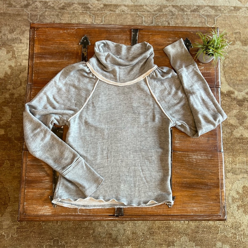 Lua Pullover - image 3